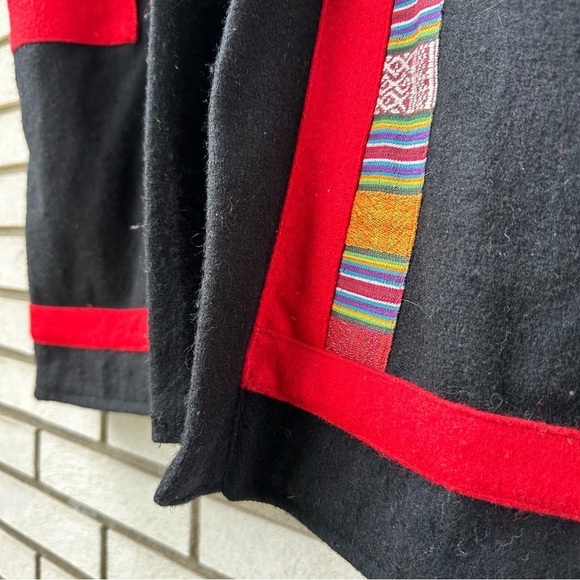 Vintage The Daily Planet Wool Vest Jacket Black Red Nepal Sz M Boho Ethnic Trim - Picture 4 of 9